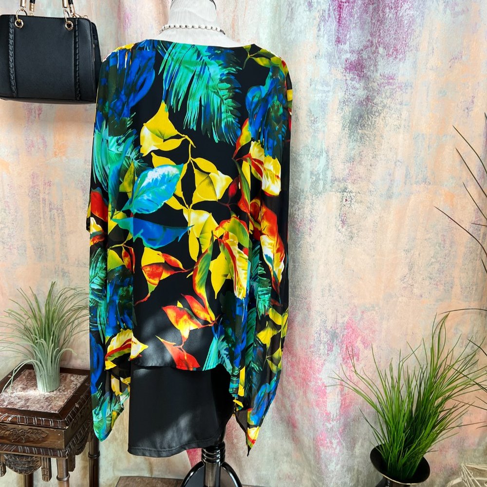 NWOT📌 Thea  Elegant Floral Dress Perfect to Cover Up Some Unwanted Pounds - Picture 2 of 16
